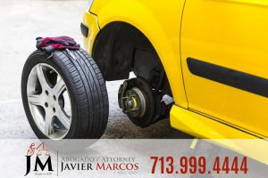 Accidente de vuelco | Abogado Javier Marcos | 713.999.4444