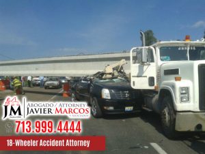 Abogado para accidente de camiones | Abogado Javier Marcos | 713.999.4444