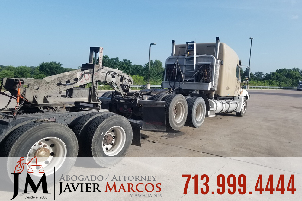 Accidentes de Camiones | Abogado Javier Marcos | 713.999.4444