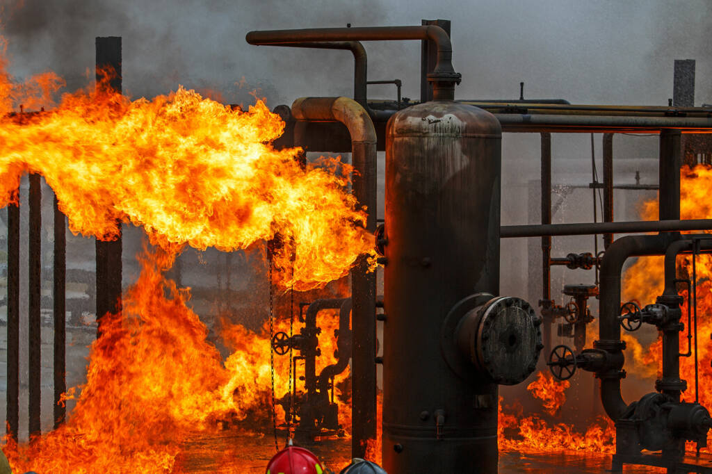 incendio en una planta química