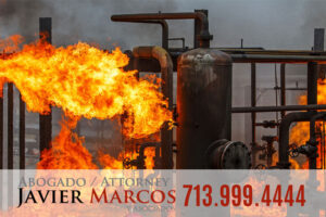 Explosión de fuego químico en una refinería